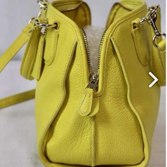 Coach Cross-Body Bag, 7x11x5" mustard, yellow stellar condition, not a blemish - Picture 3 of 7